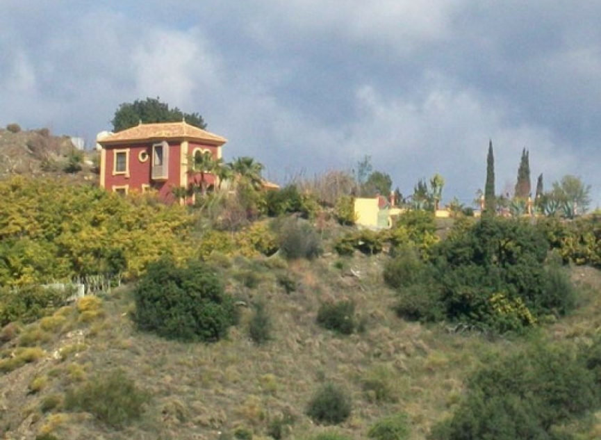 Resale - House -
Benamocarra