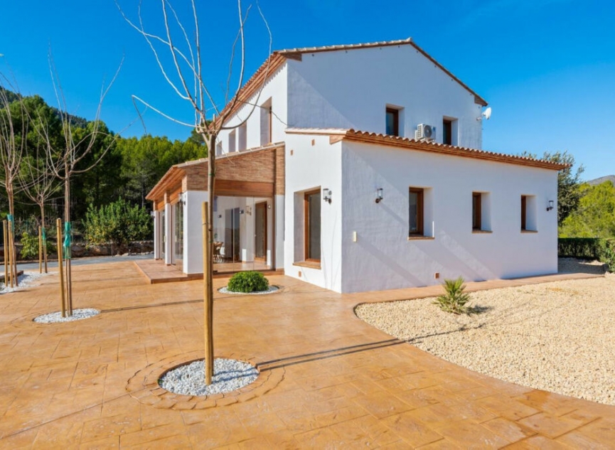 Resale - House -
Benissa