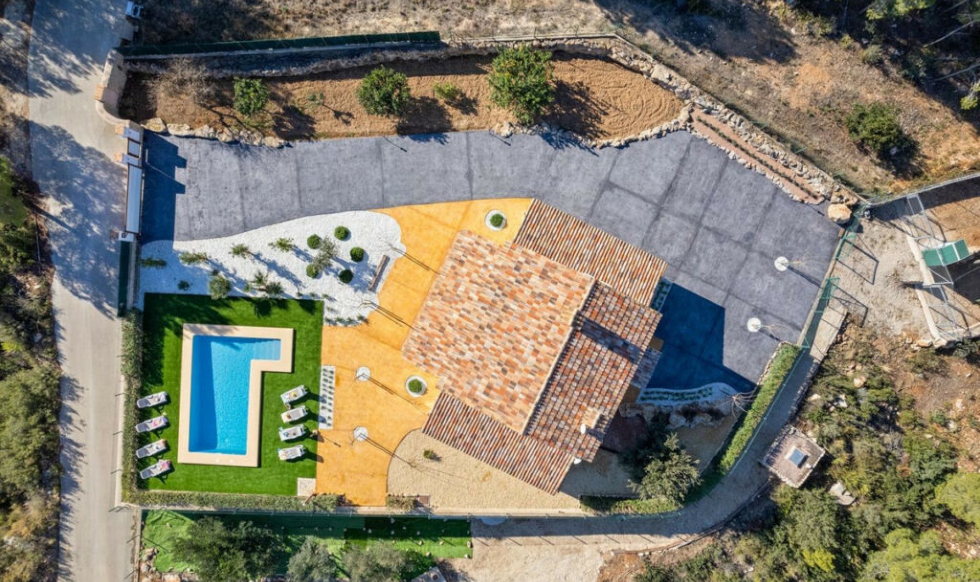 Resale - House -
Benissa