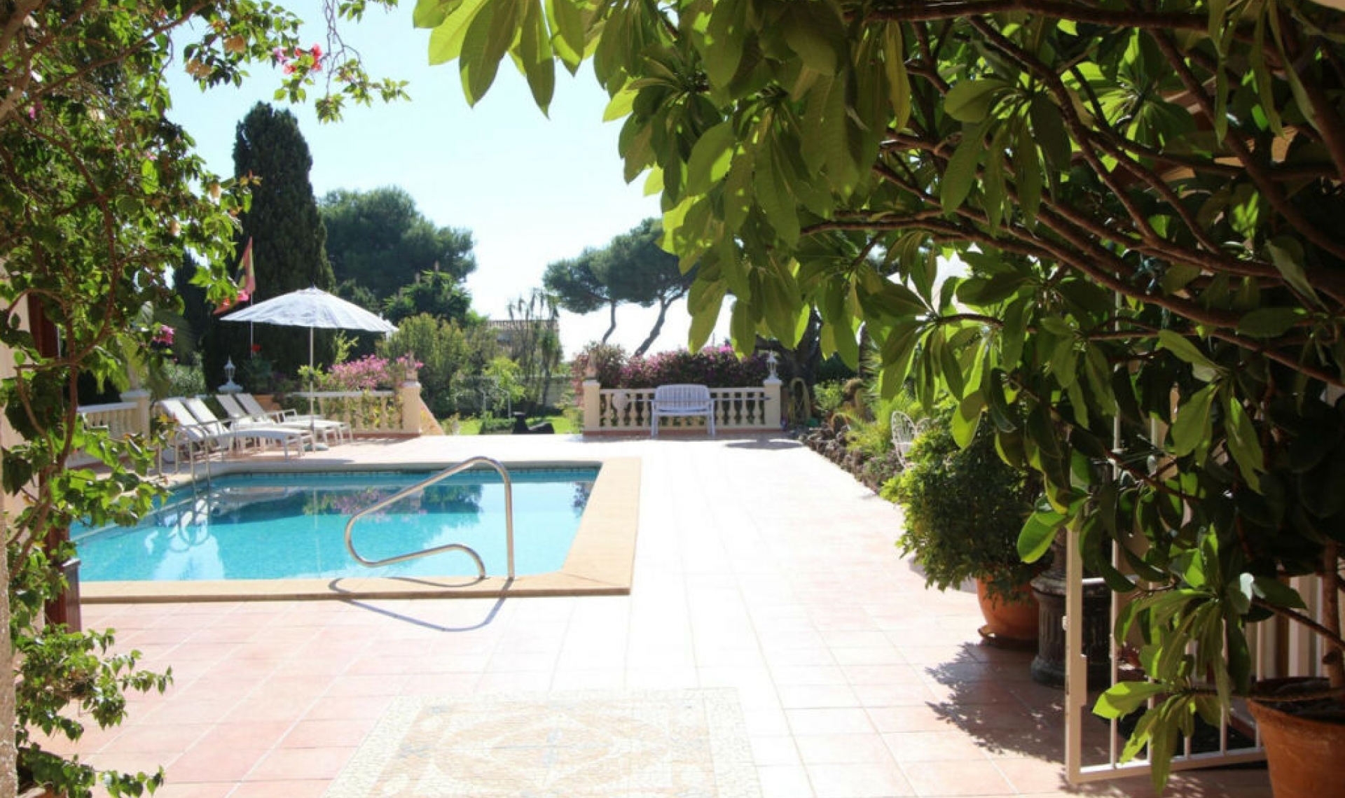 Resale - House -
Benissa