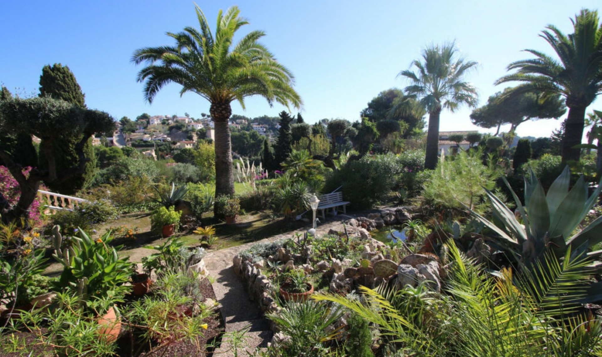Resale - House -
Benissa