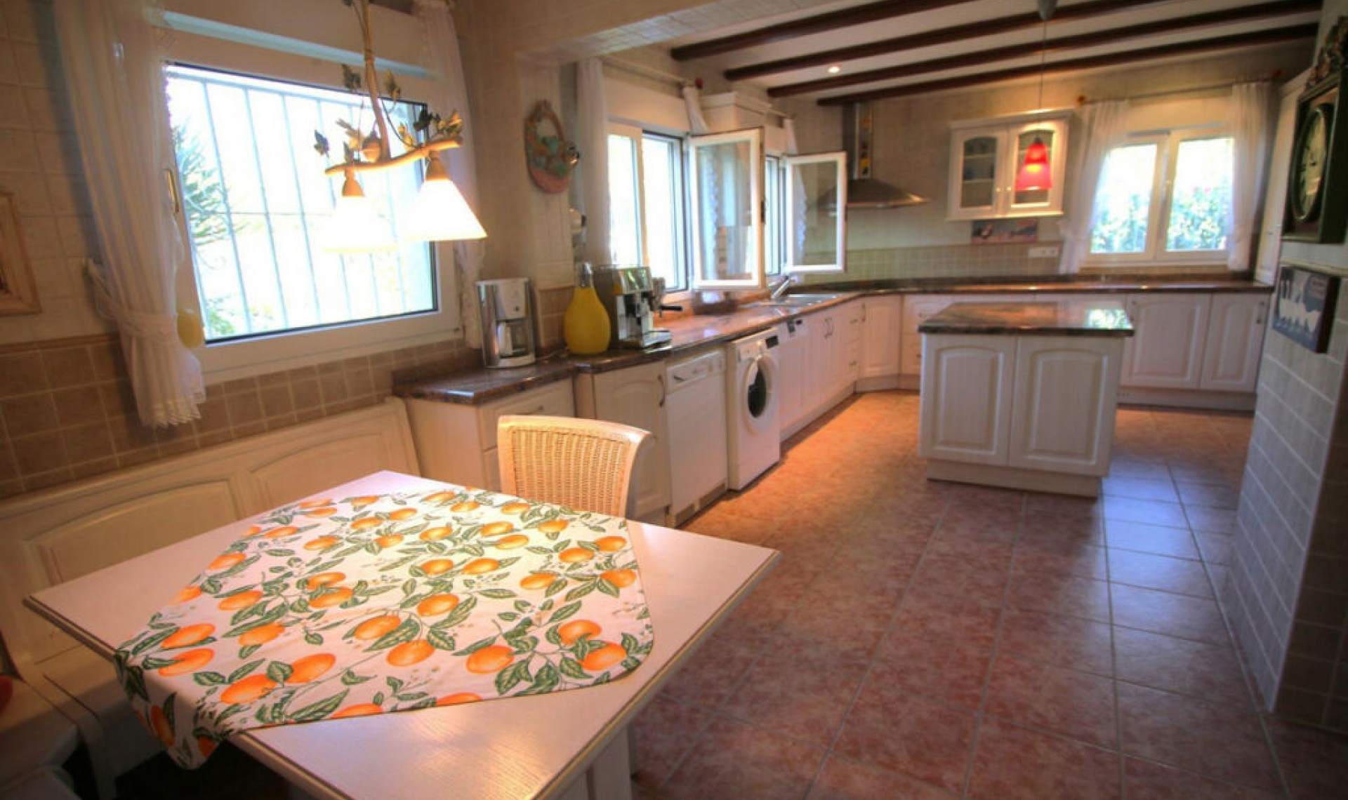 Resale - House -
Benissa