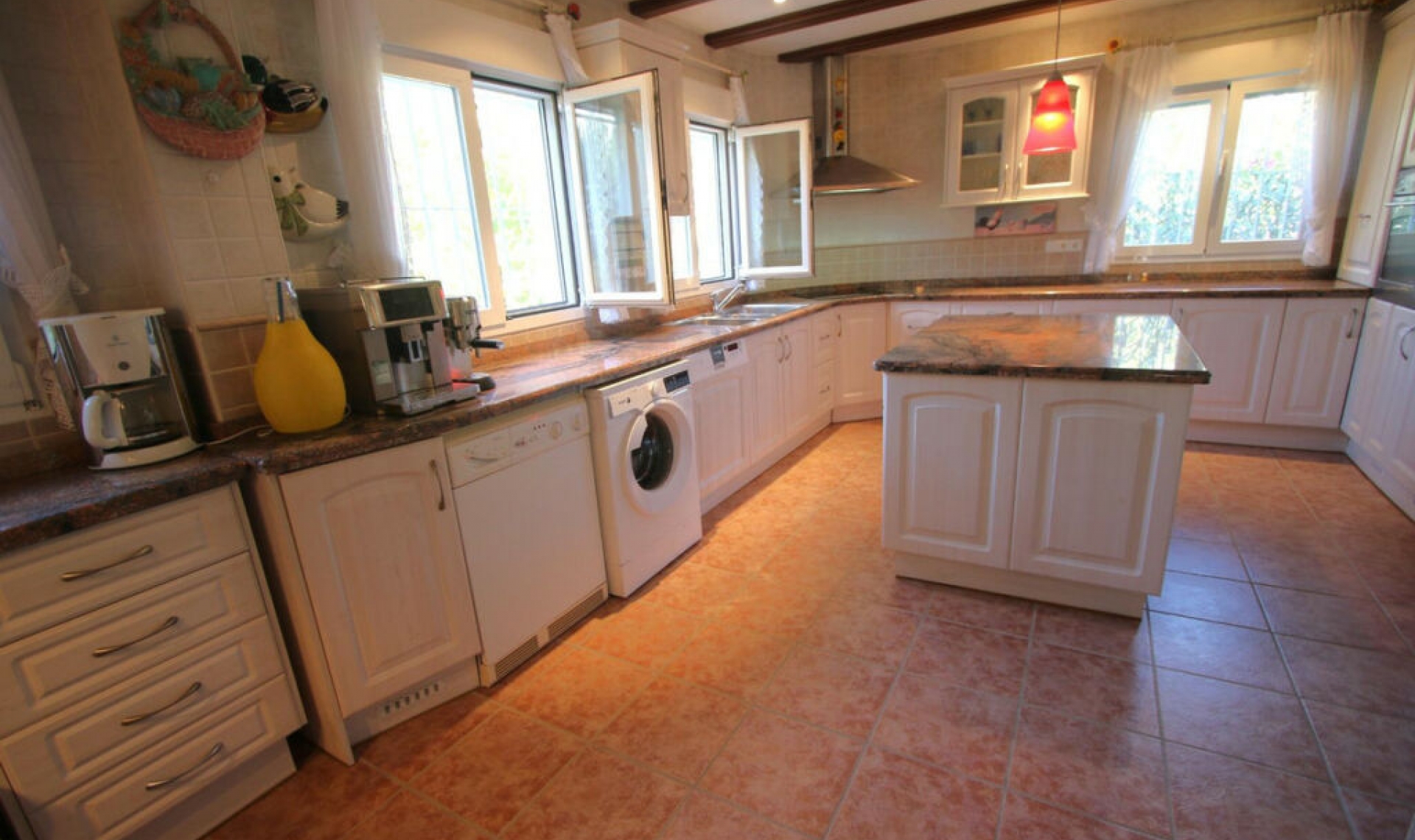Resale - House -
Benissa