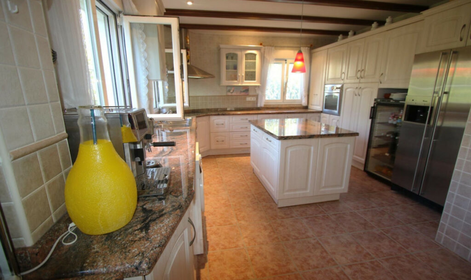 Resale - House -
Benissa