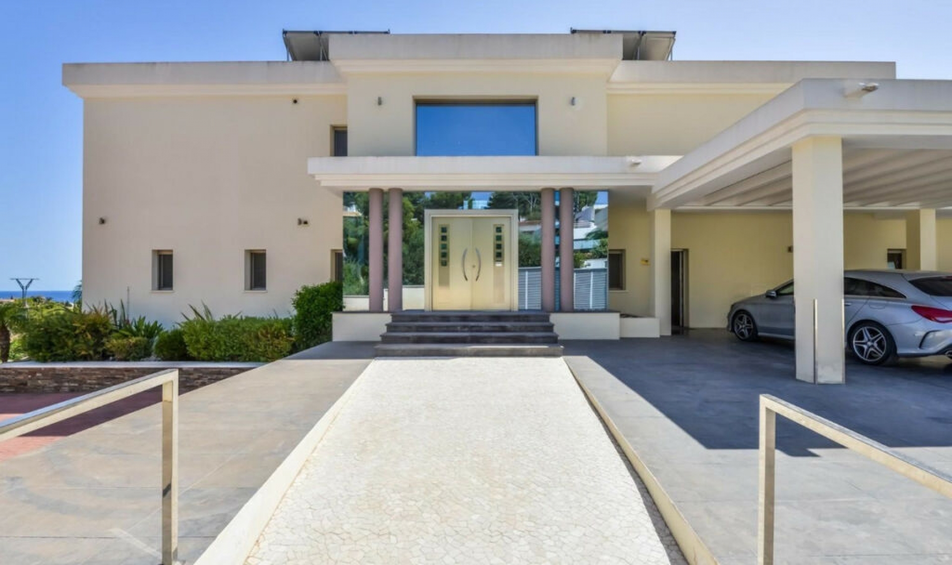 Resale - House -
Benissa