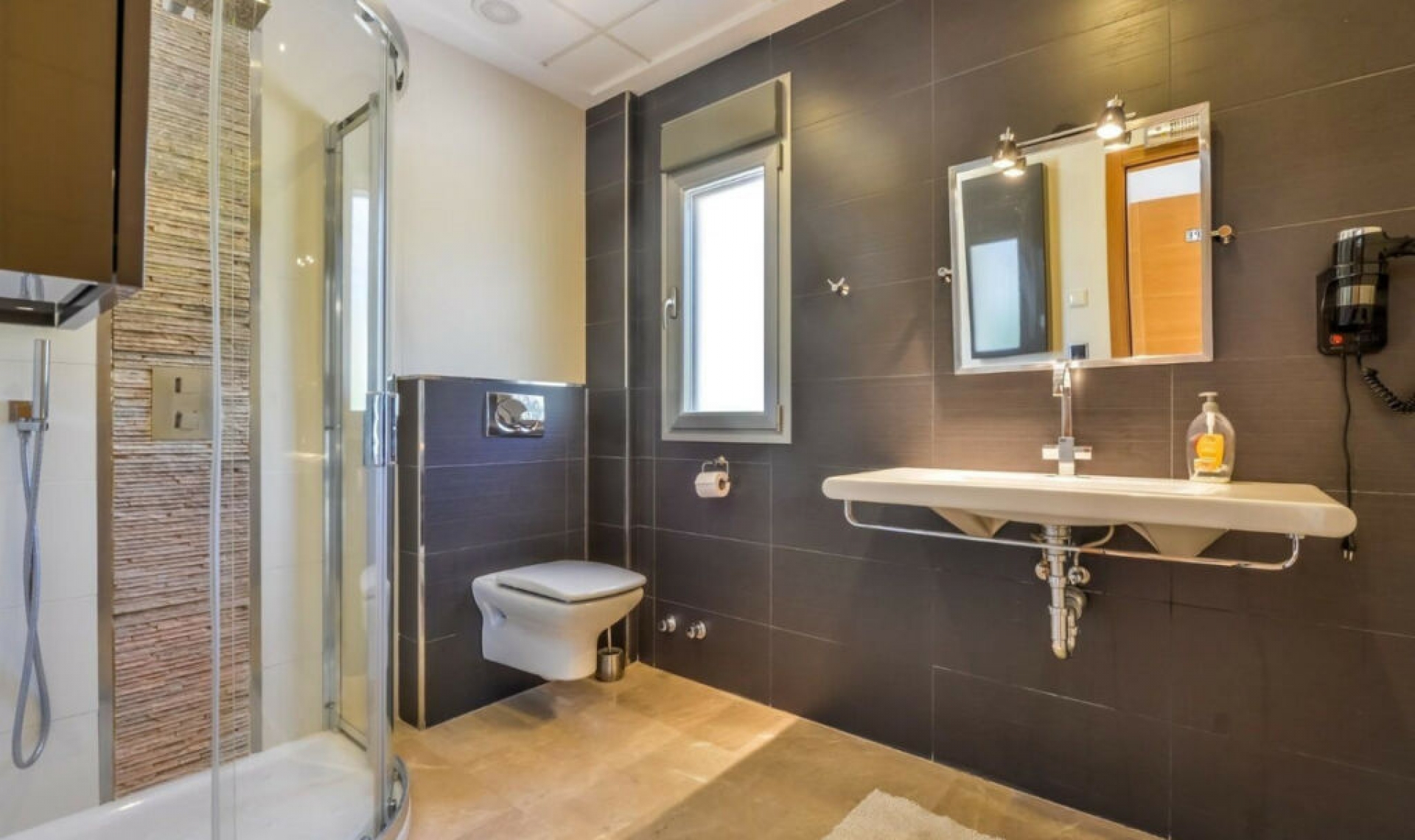 Resale - House -
Benissa