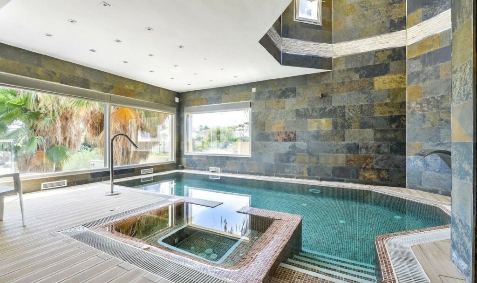 Resale - House -
Benissa