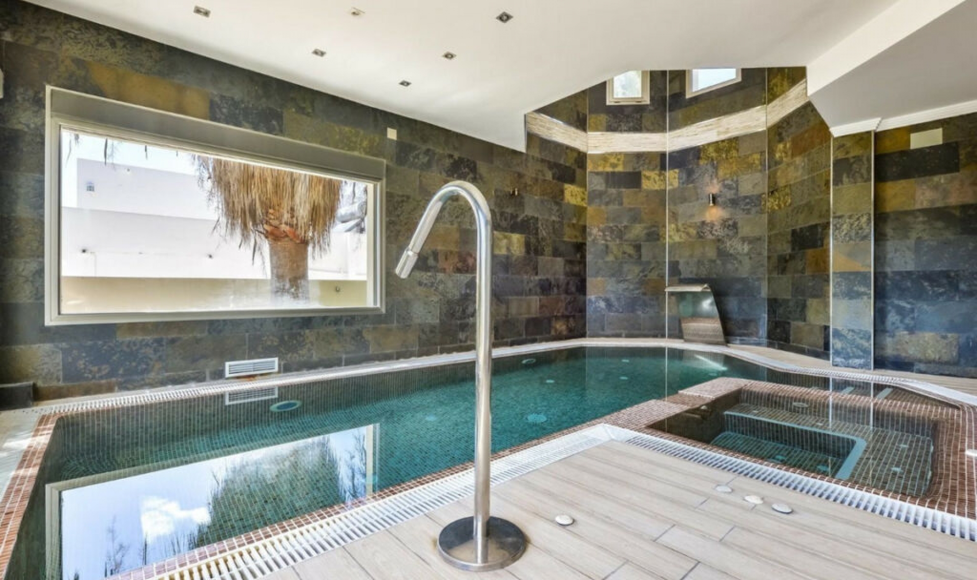 Resale - House -
Benissa