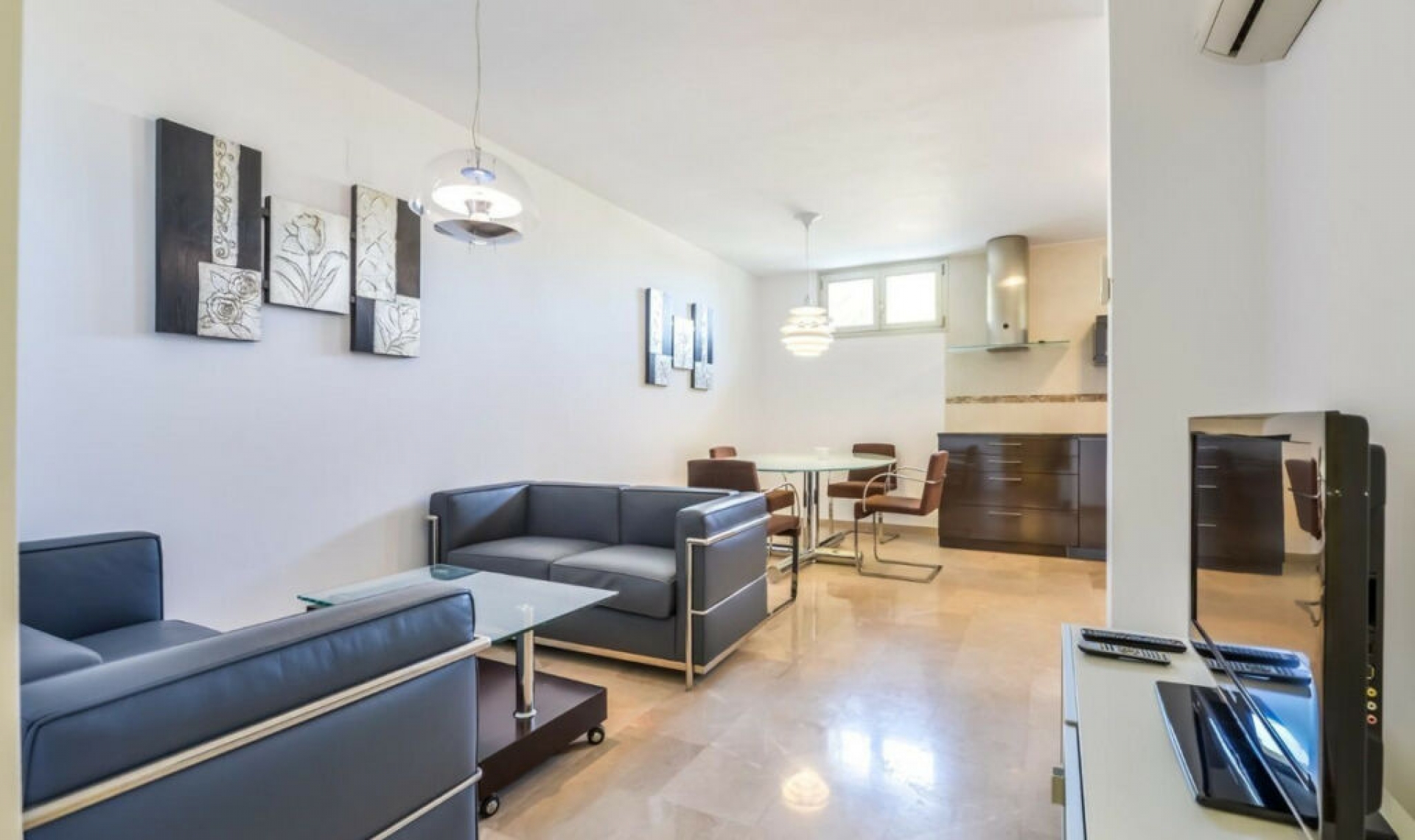 Resale - House -
Benissa