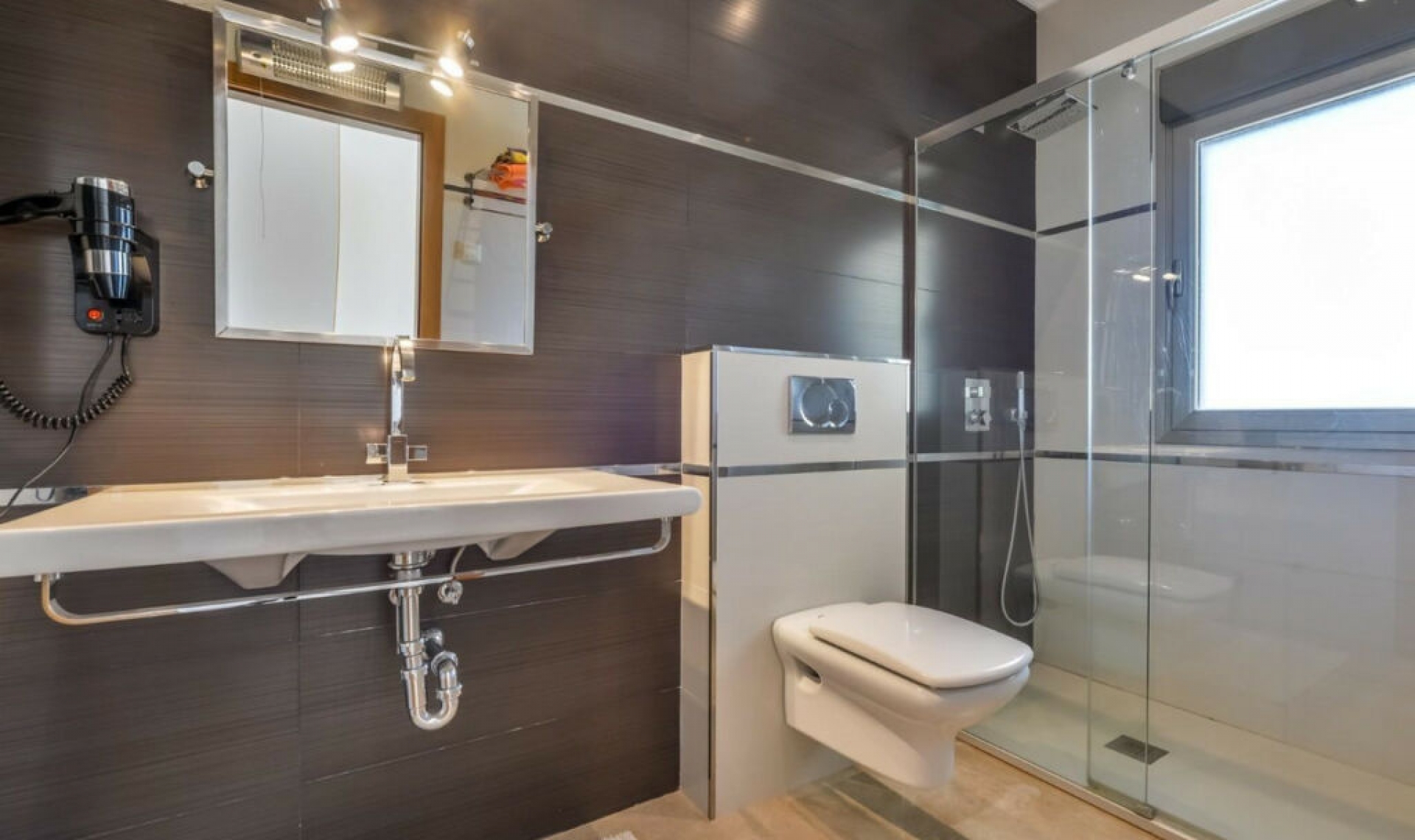 Resale - House -
Benissa