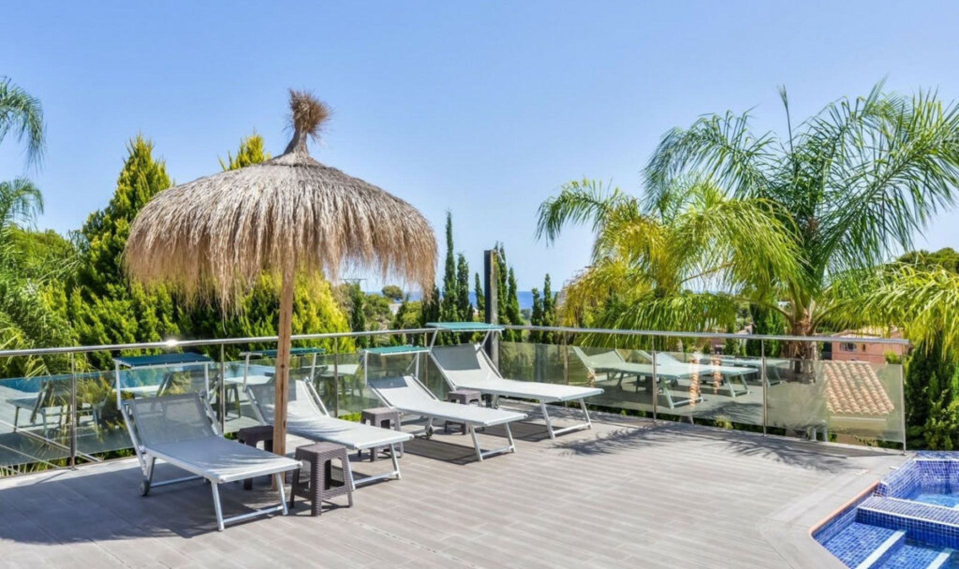 Resale - House -
Benissa