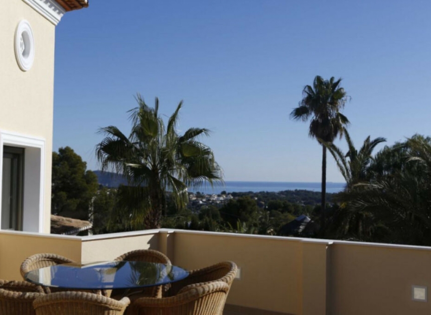 Resale - House -
Benissa