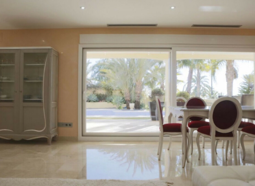 Resale - House -
Benissa