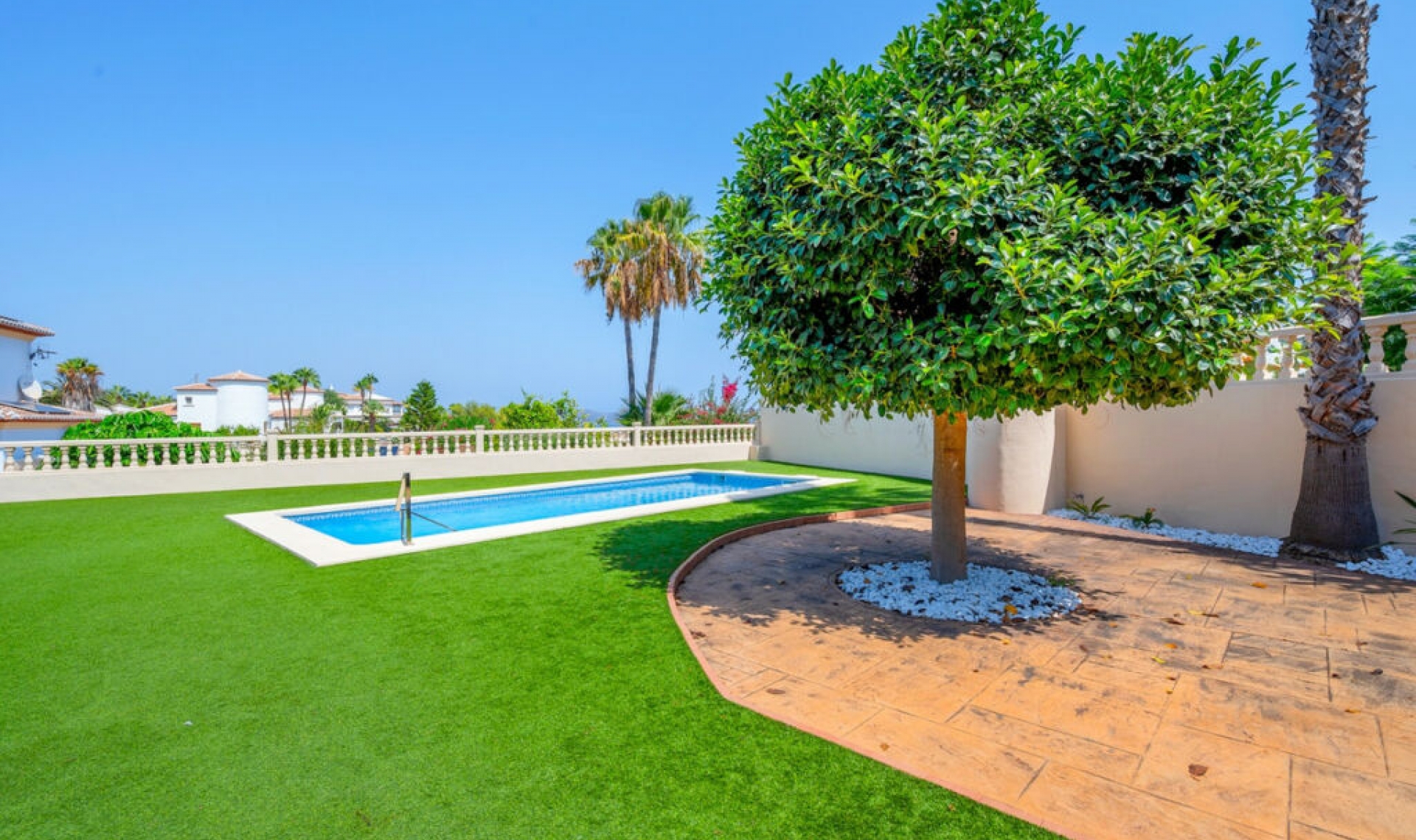 Resale - House -
Benissa