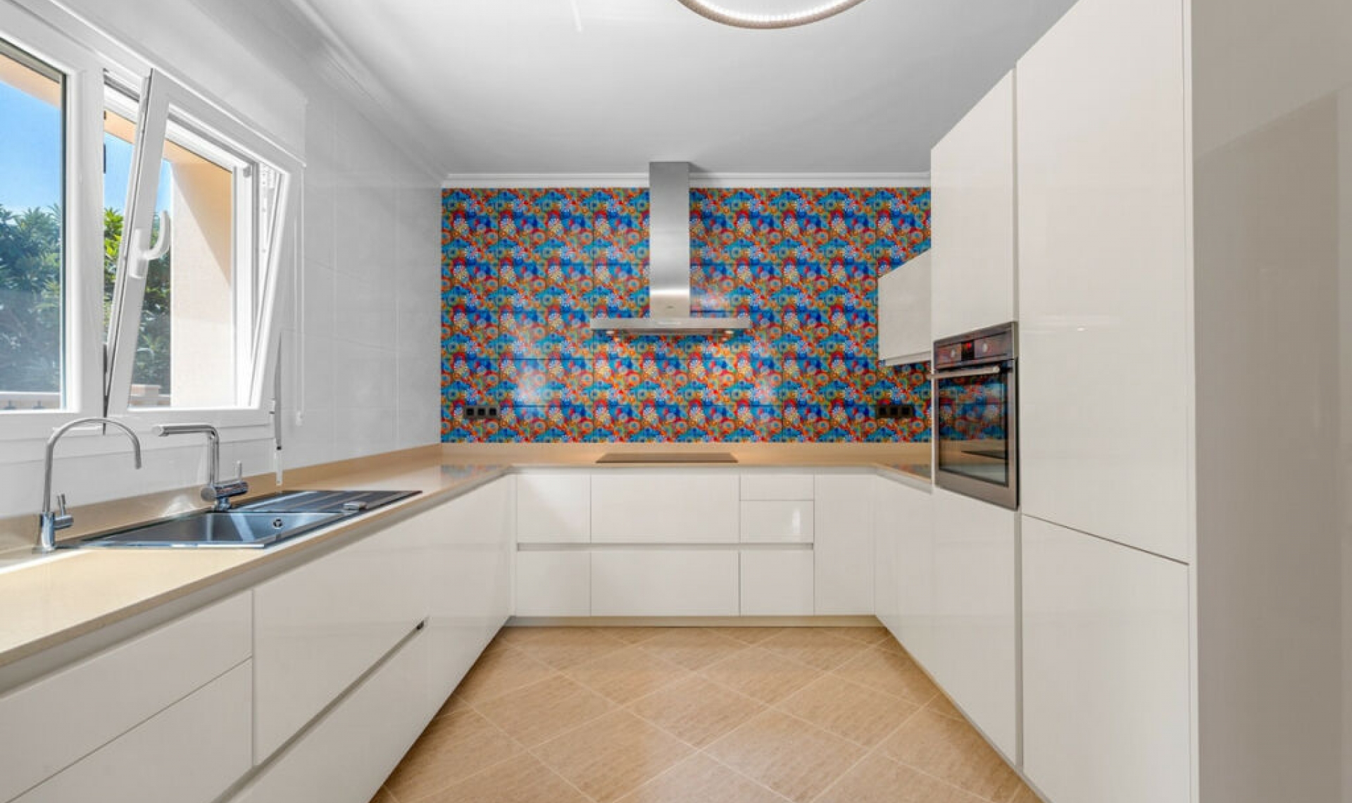 Resale - House -
Benissa