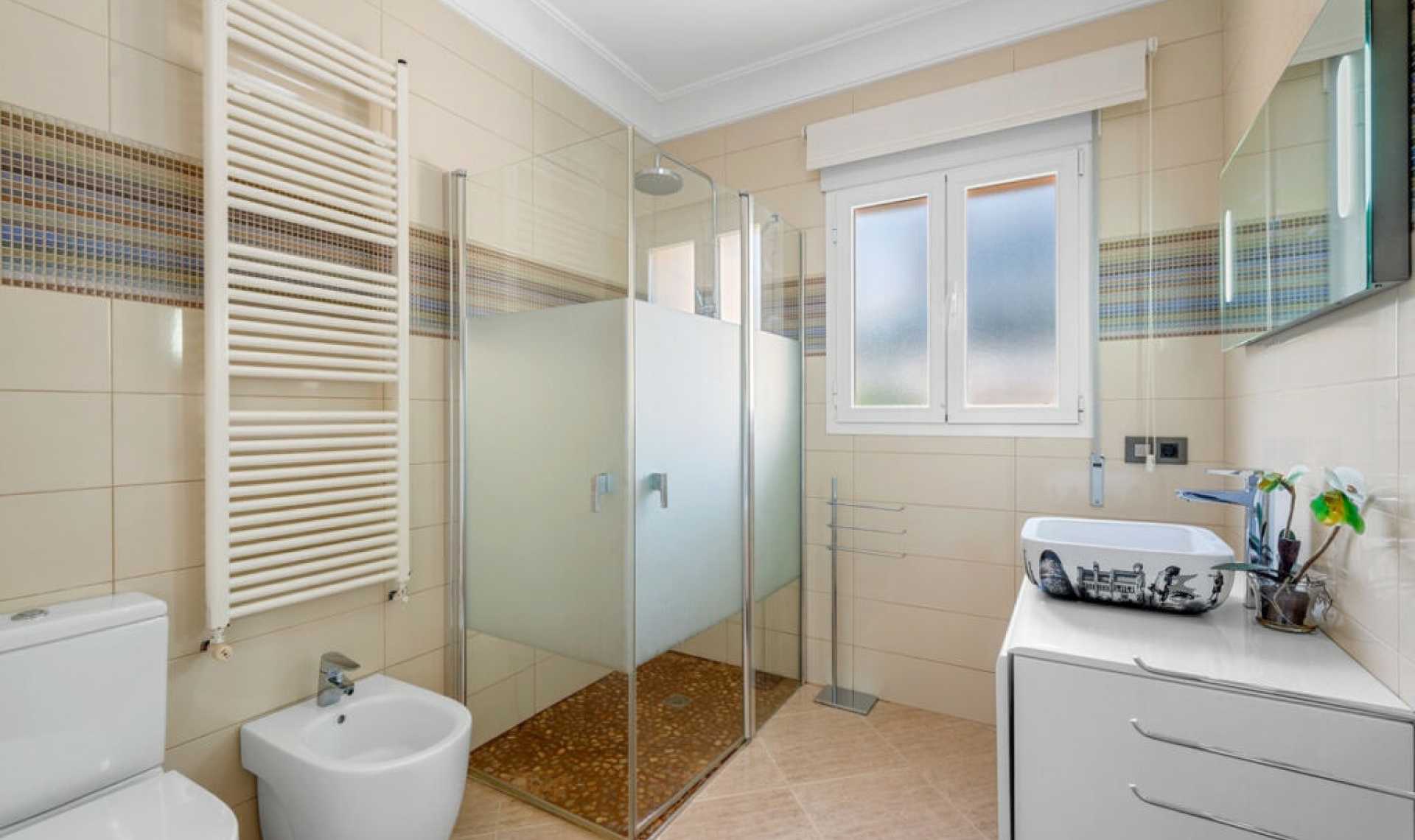 Resale - House -
Benissa