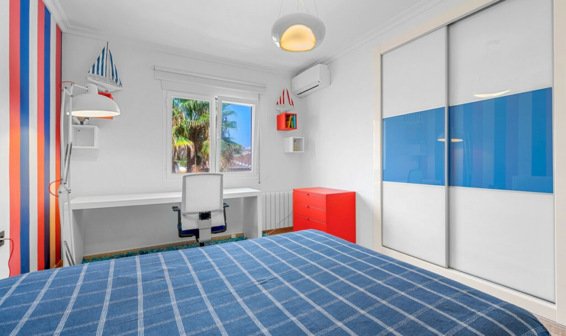 Resale - House -
Benissa