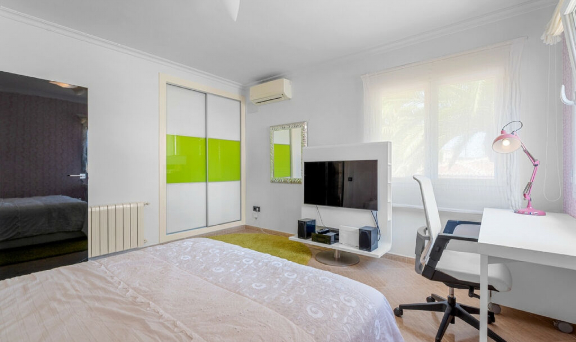 Resale - House -
Benissa