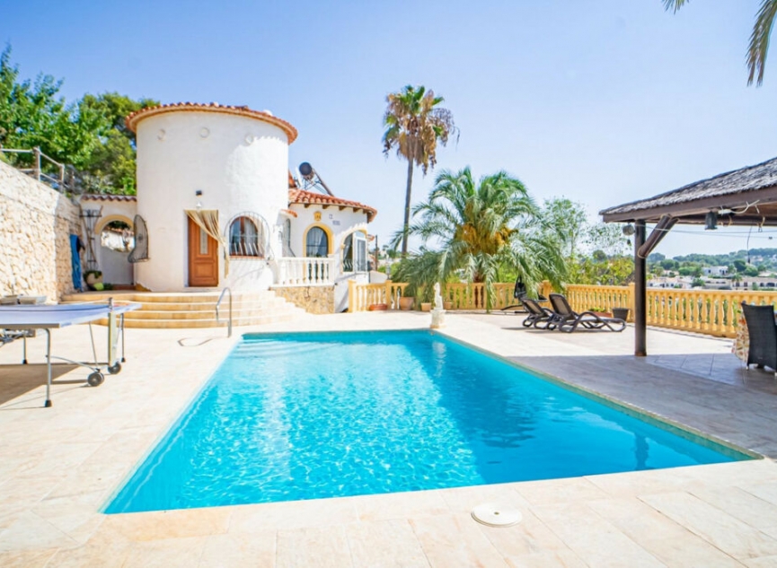 Resale - House -
Benissa