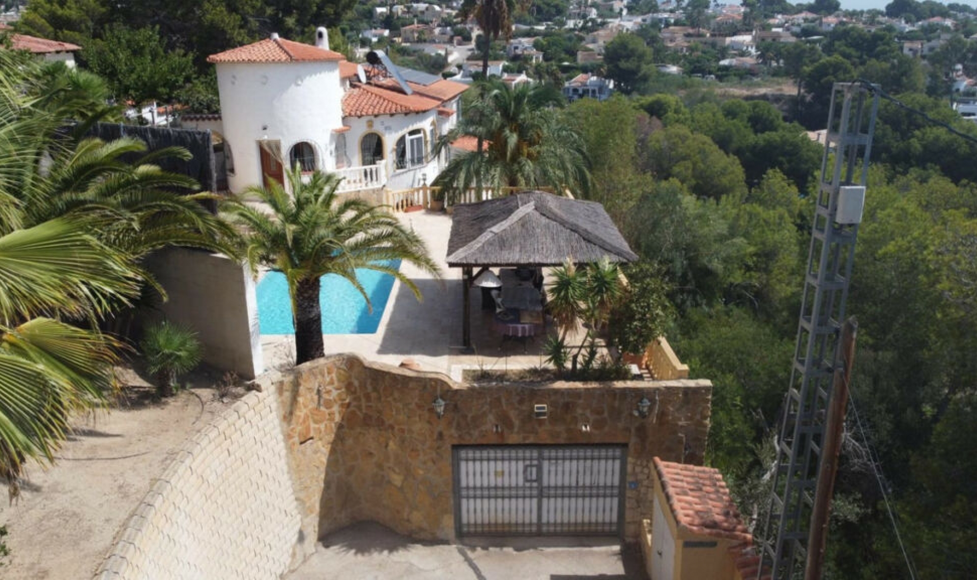 Resale - House -
Benissa