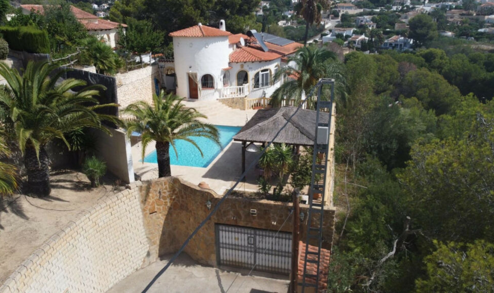 Resale - House -
Benissa