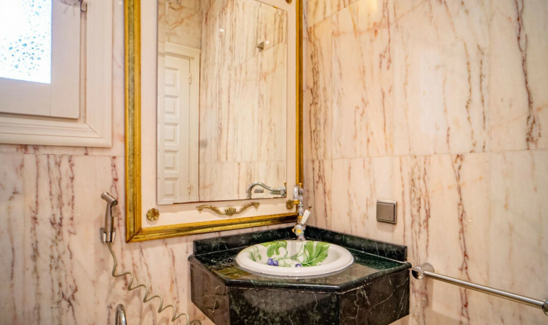 Resale - House -
Benissa