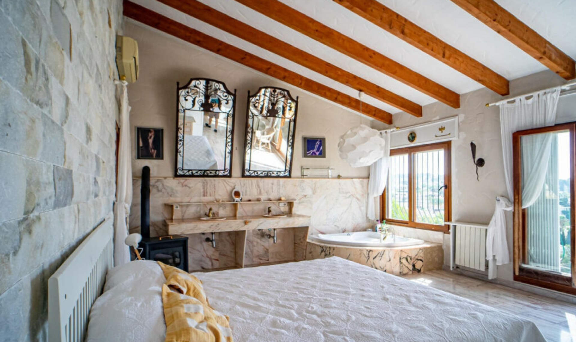 Resale - House -
Benissa