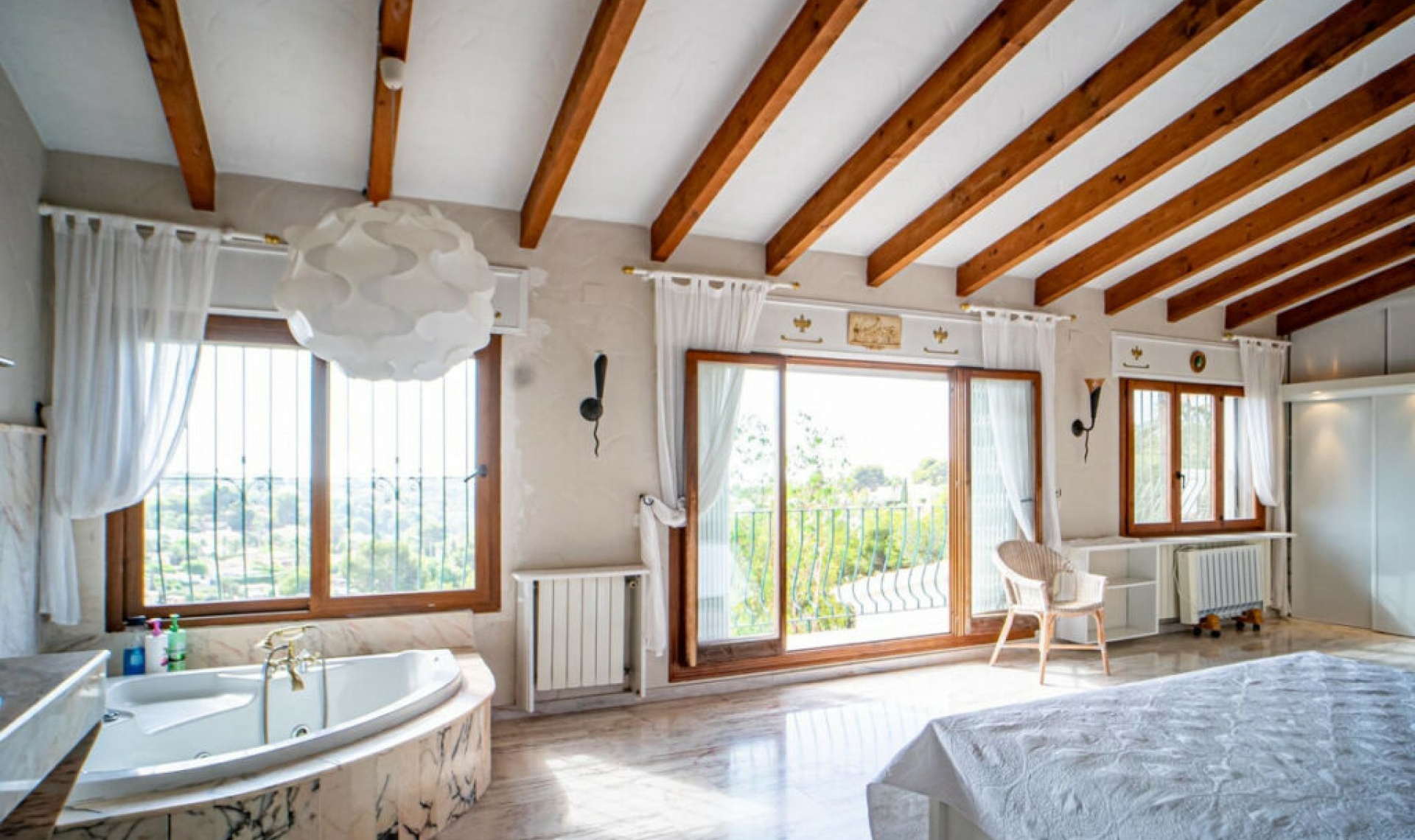 Resale - House -
Benissa