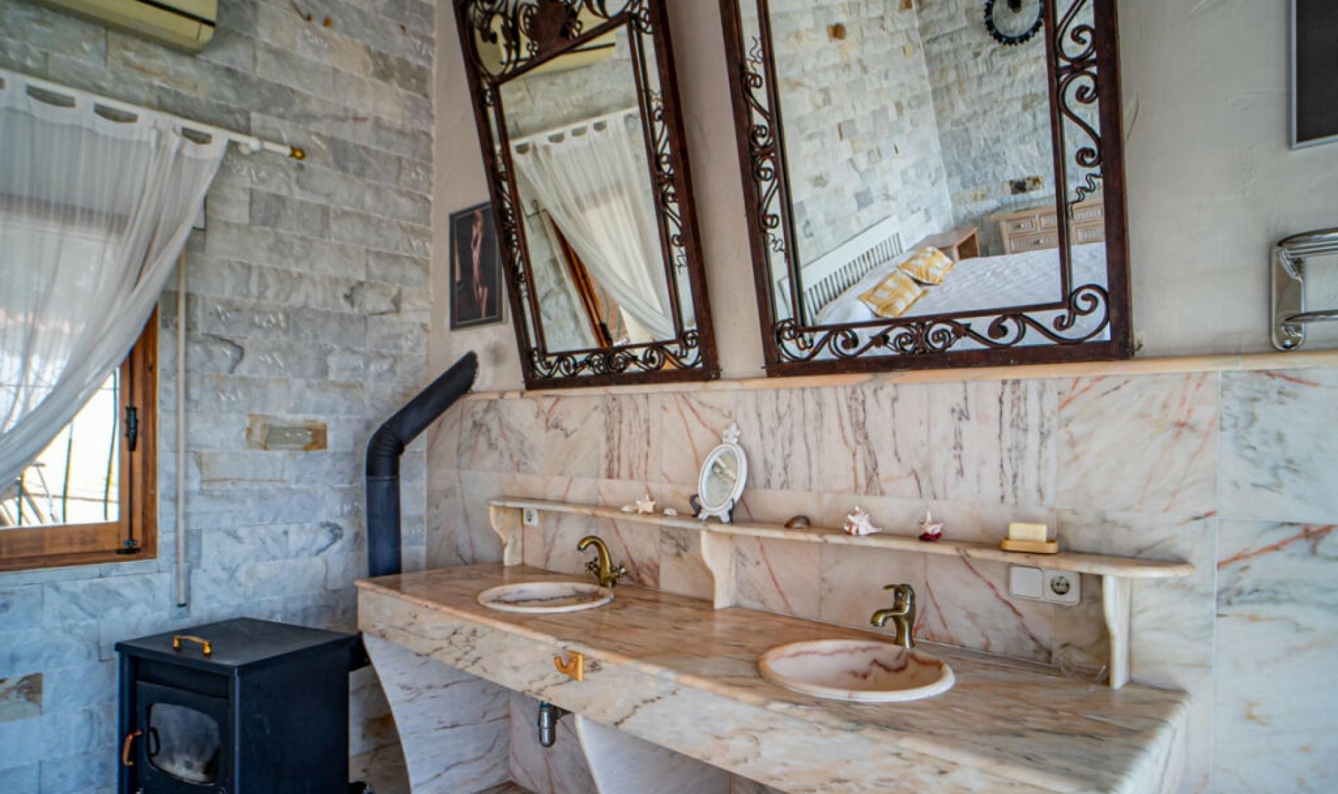 Resale - House -
Benissa