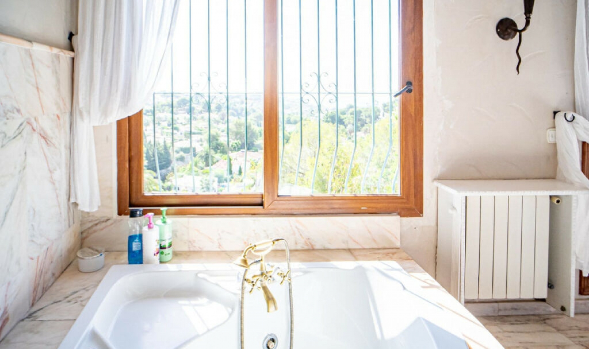 Resale - House -
Benissa