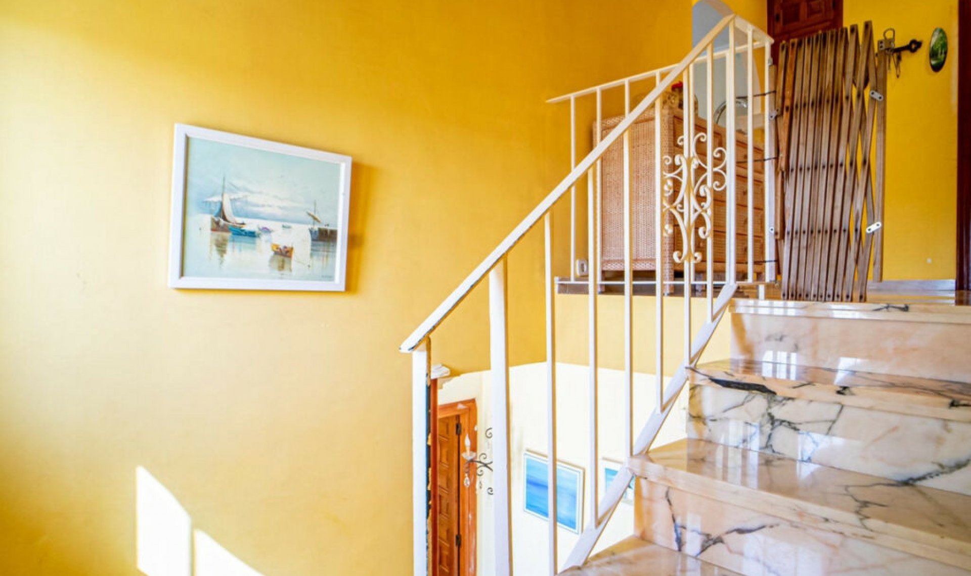 Resale - House -
Benissa