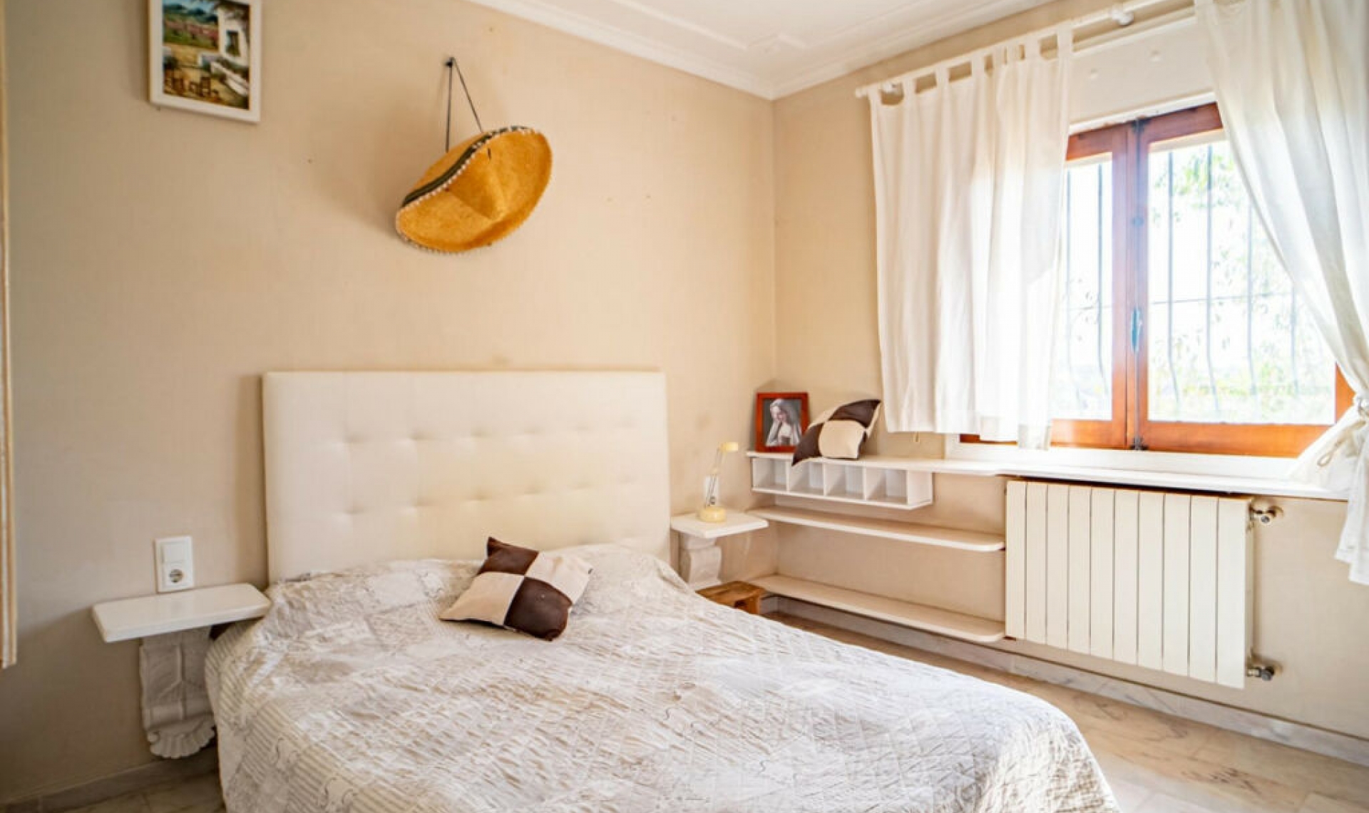 Resale - House -
Benissa