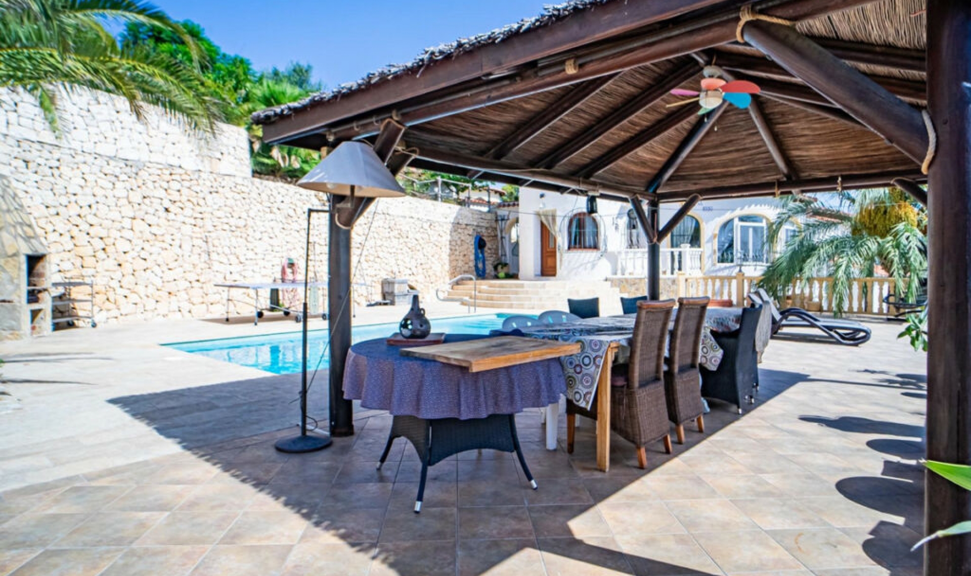 Resale - House -
Benissa