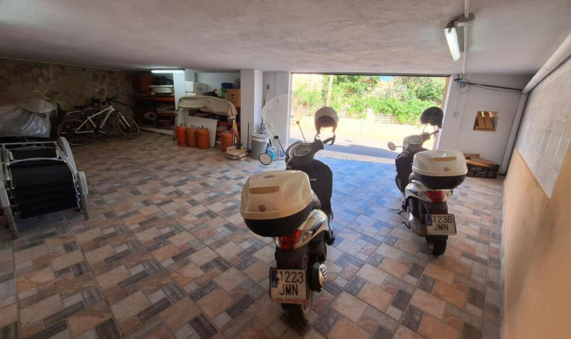 Resale - House -
Bolnuevo