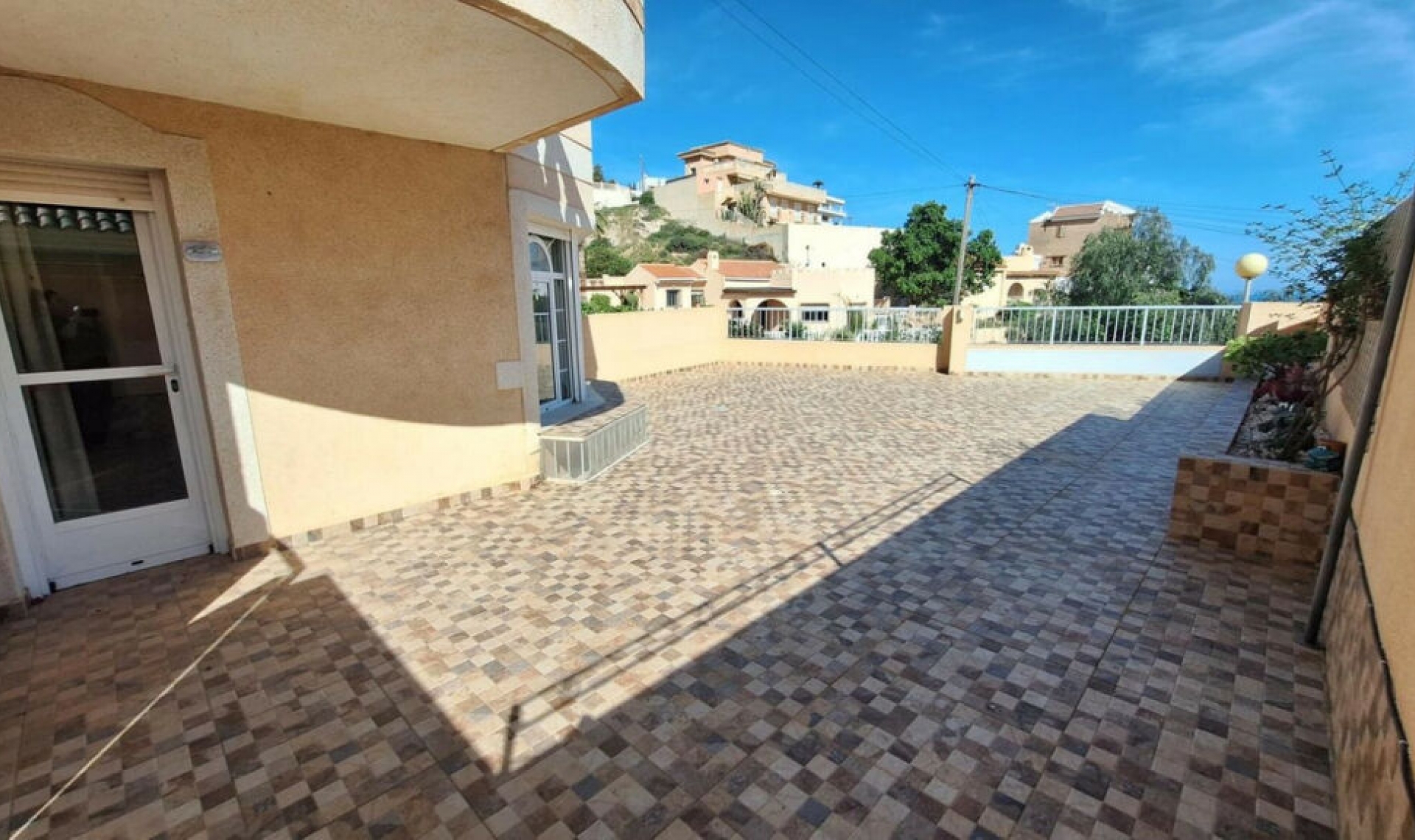 Resale - House -
Bolnuevo