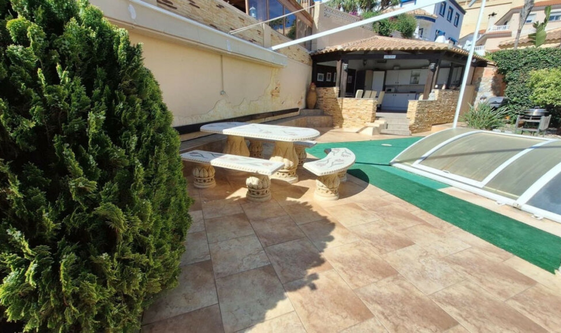 Resale - House -
Bolnuevo