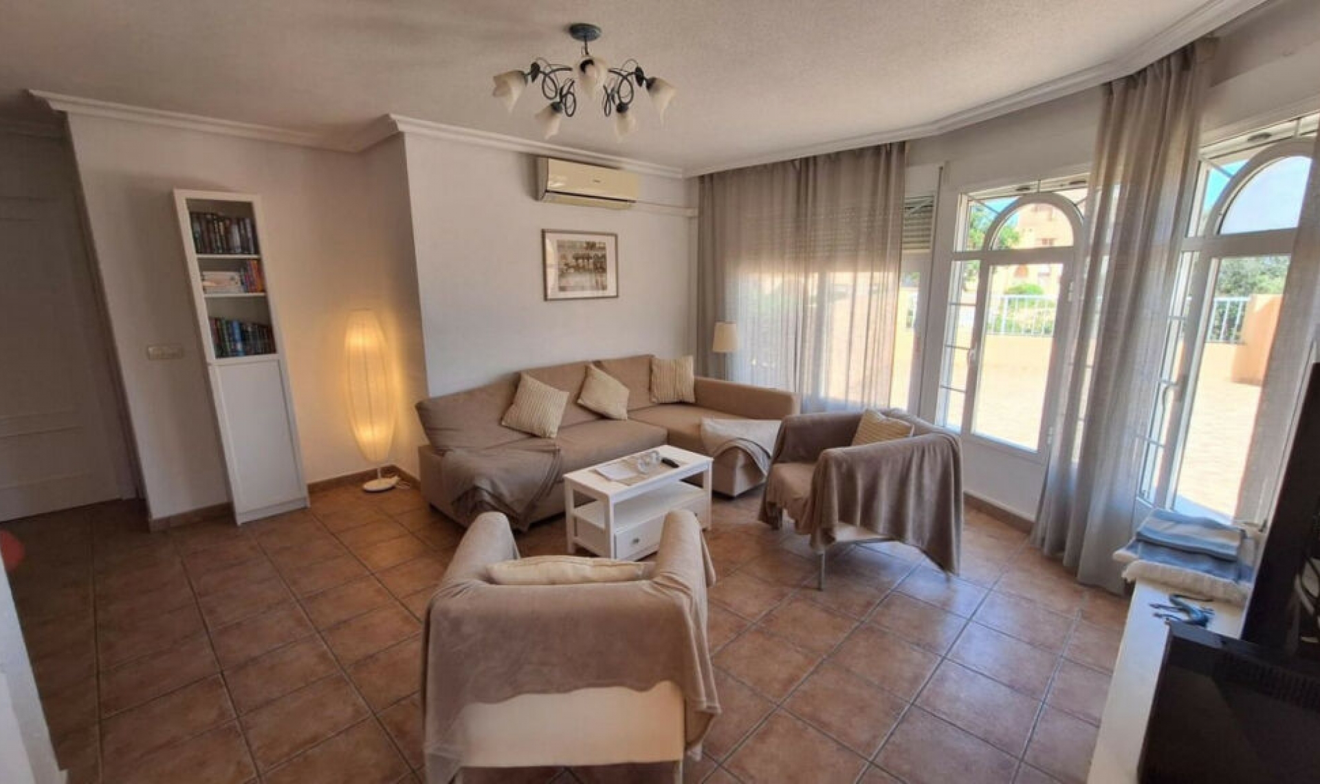 Resale - House -
Bolnuevo