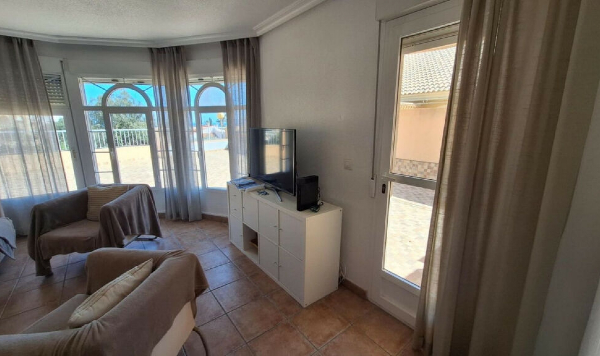 Resale - House -
Bolnuevo