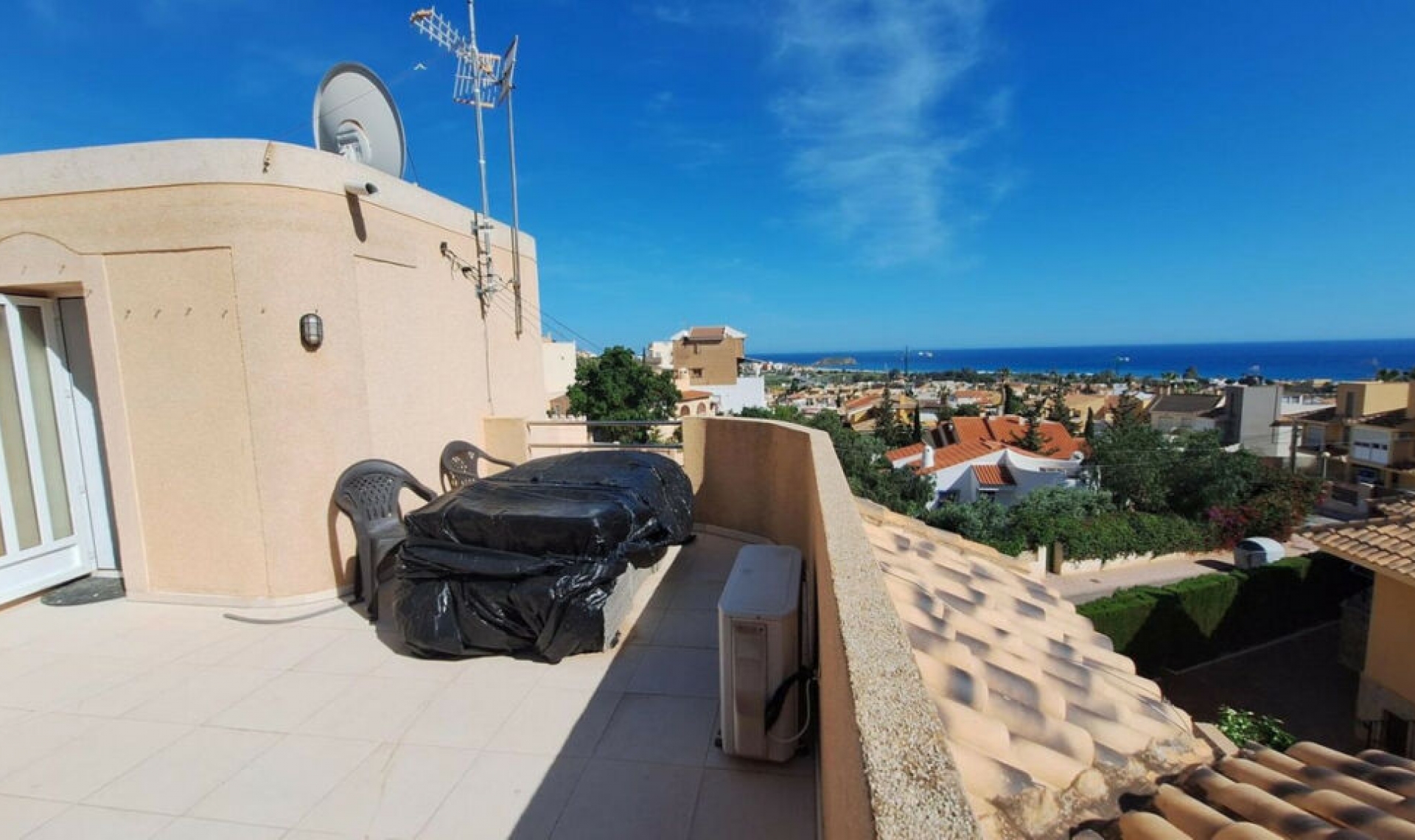 Resale - House -
Bolnuevo