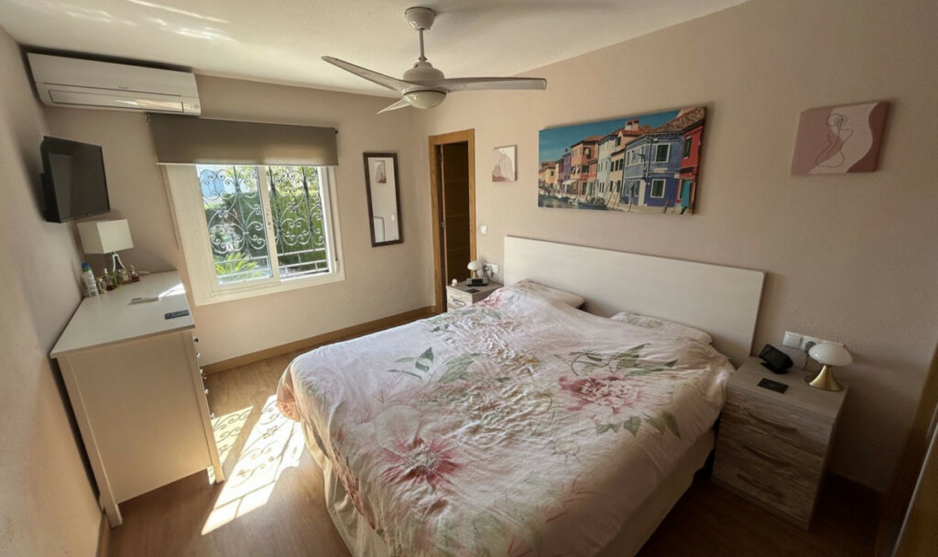 Resale - House -
Cabo de Palos