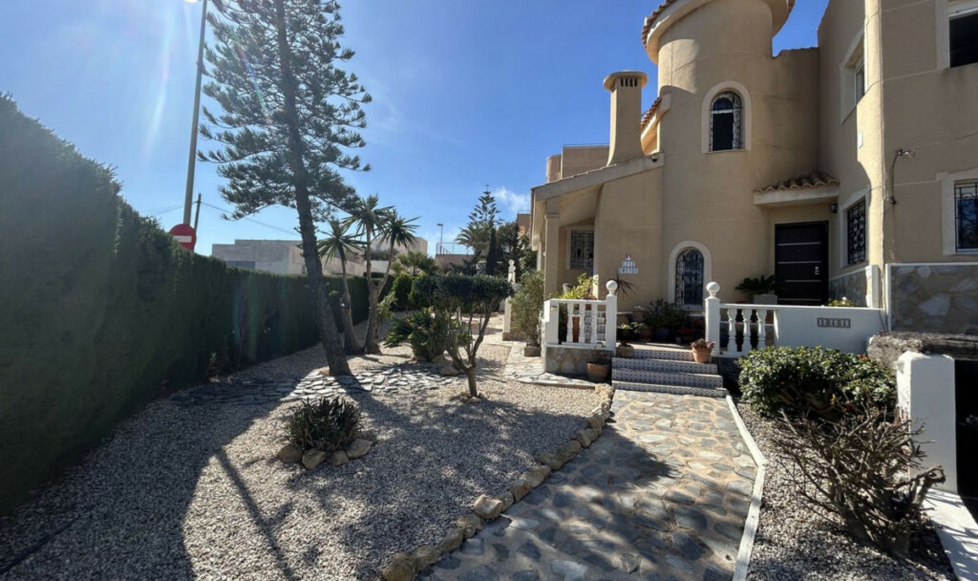 Resale - House -
Cabo de Palos
