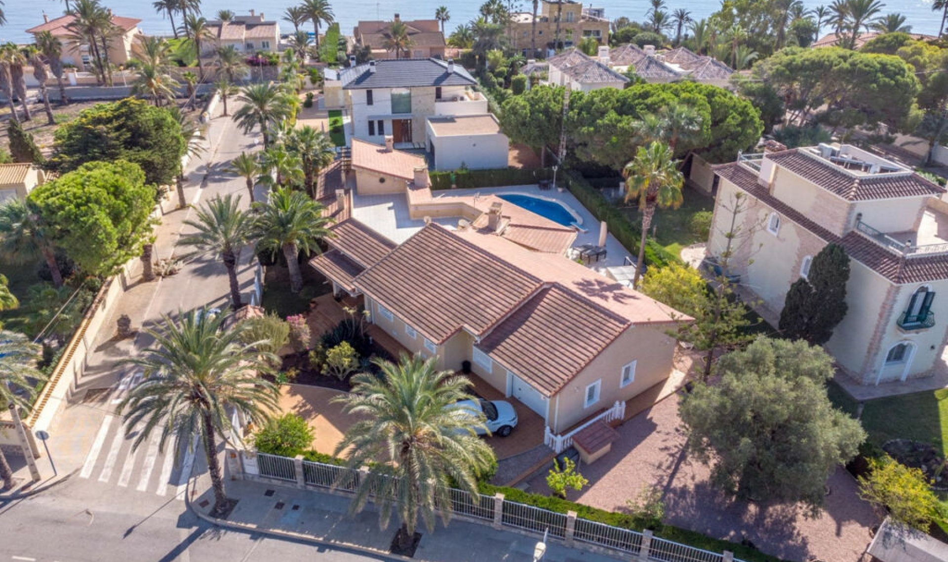 Resale - House -
Cabo Roig