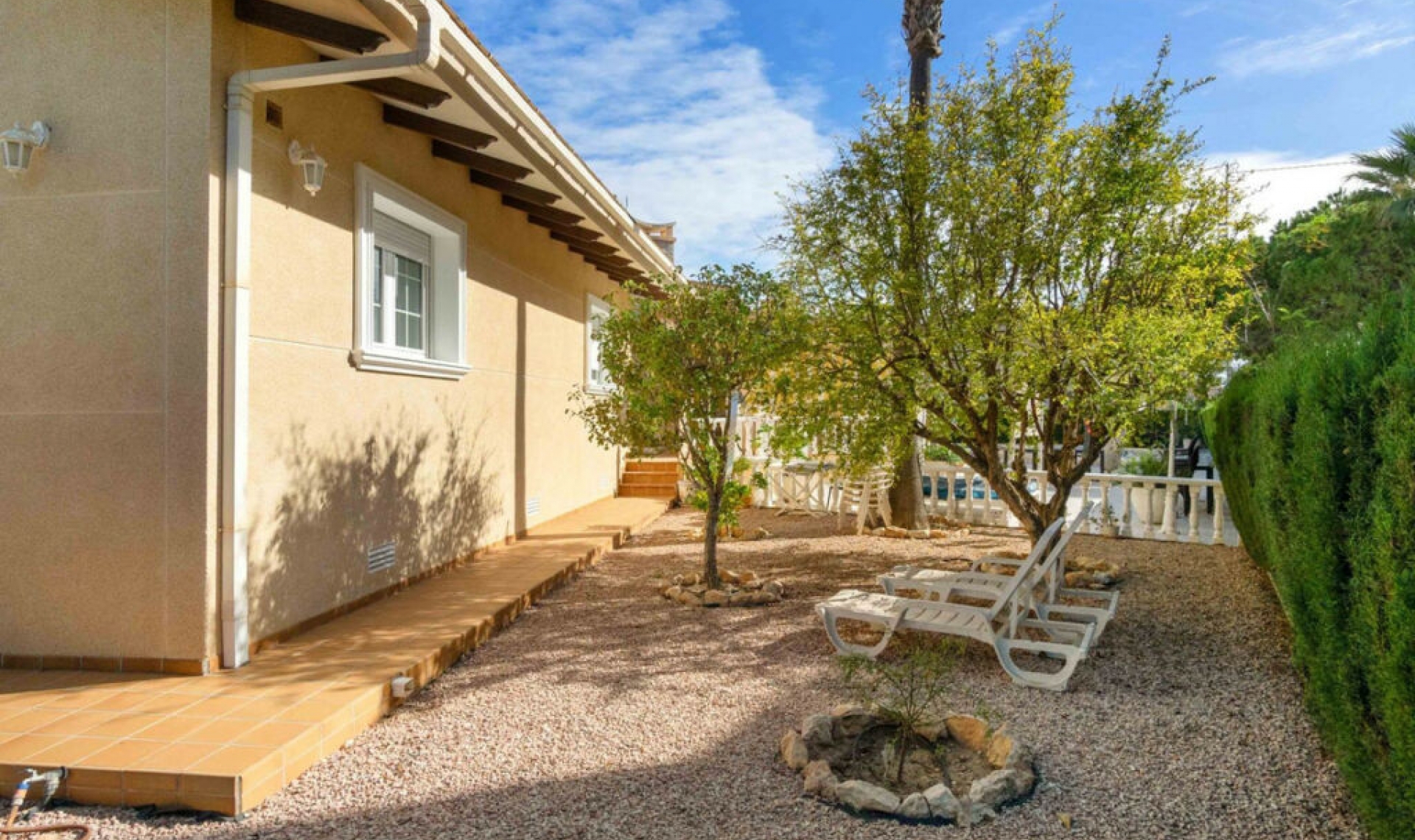 Resale - House -
Cabo Roig