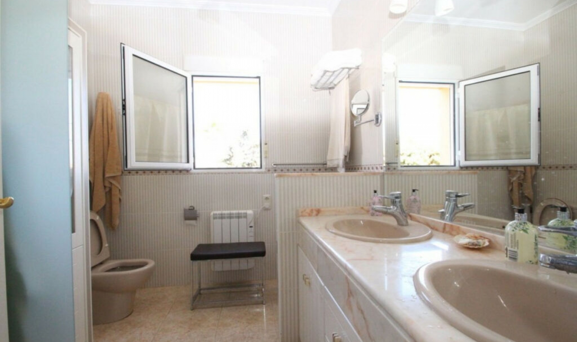 Resale - House -
Cabo Roig