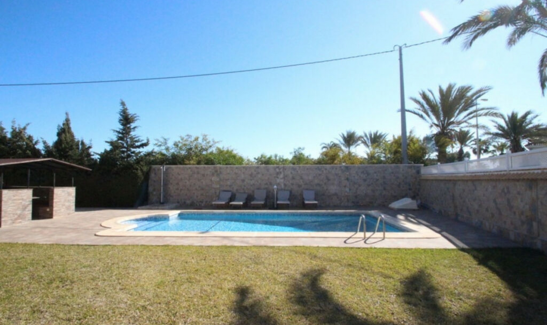 Resale - House -
Cabo Roig