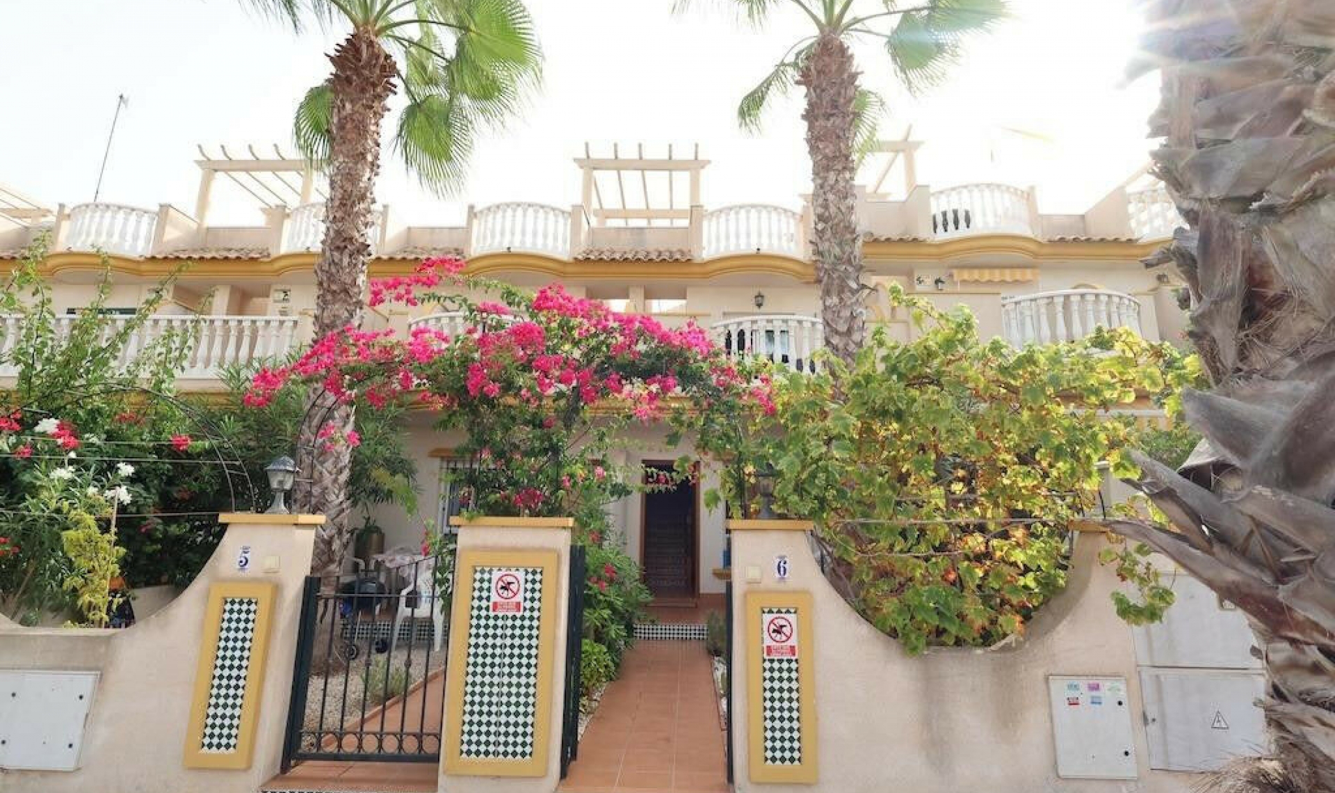 Resale - House -
Cabo Roig