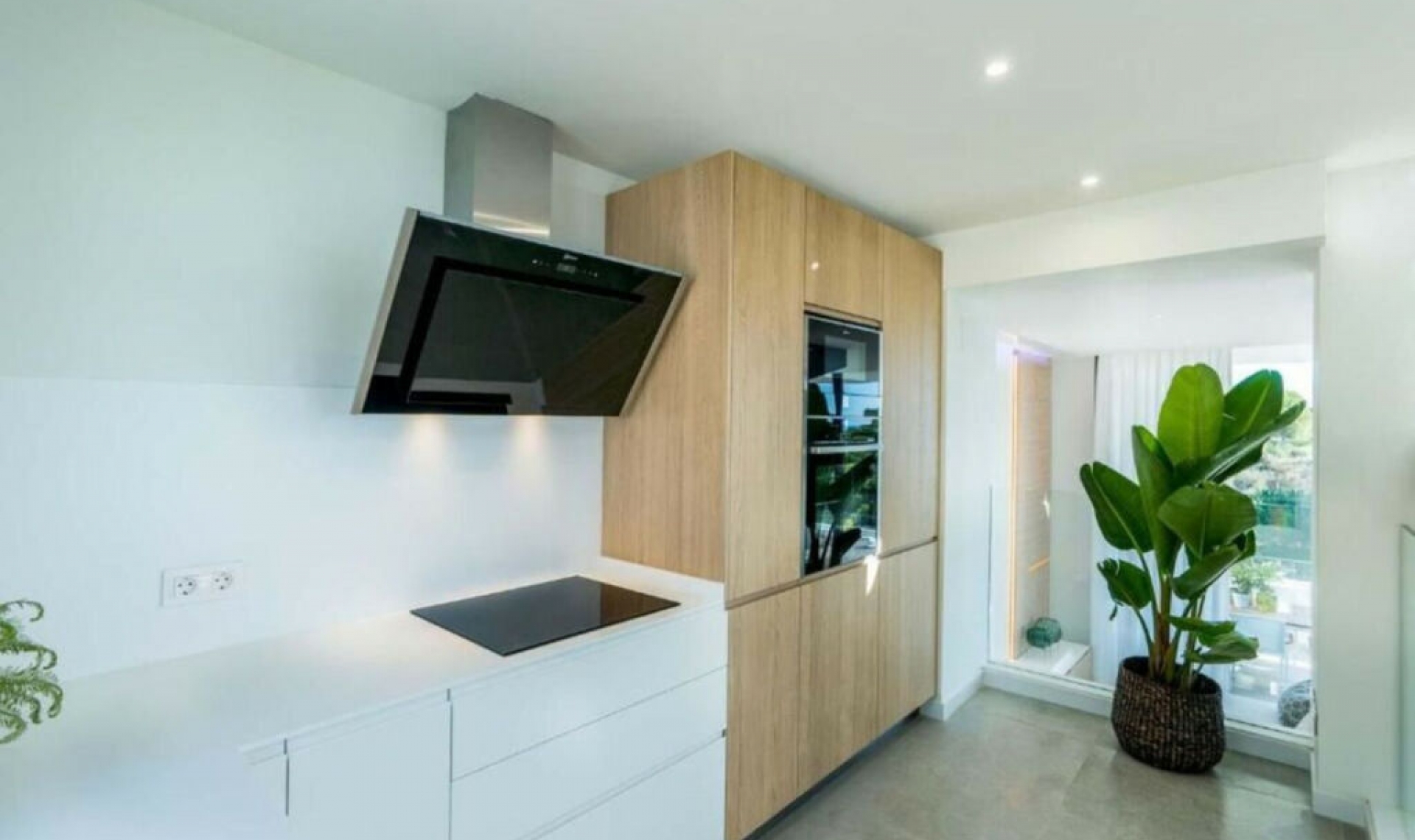 Resale - House -
Cabopino