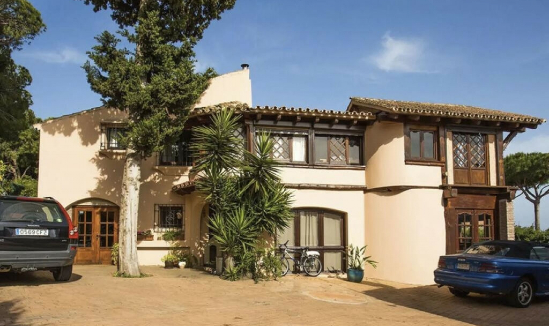 Resale - House -
Cabopino