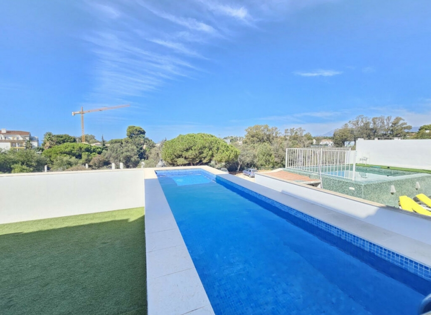 Resale - House -
Cabopino