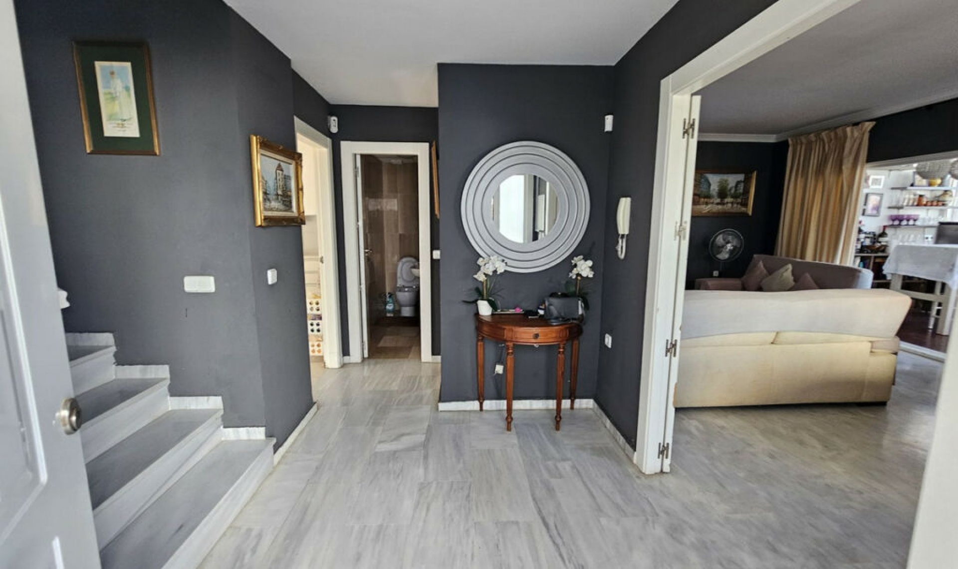 Resale - House -
Cabopino